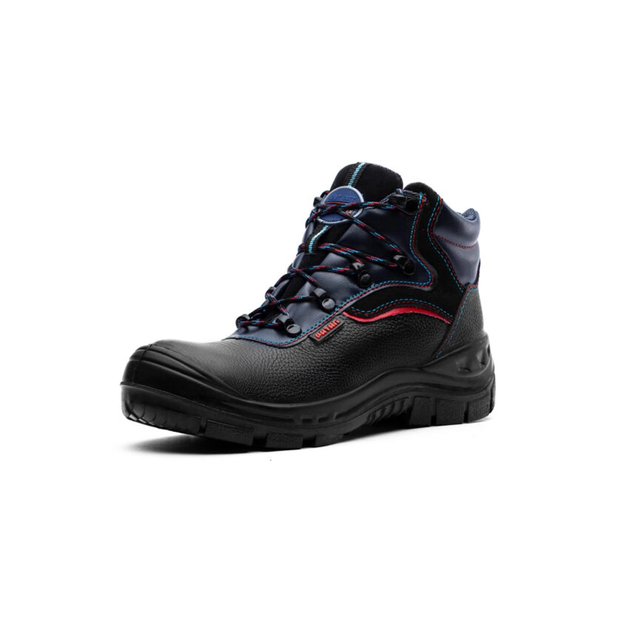 پوتین لیونا چرمی مشکی 40(پاتن)